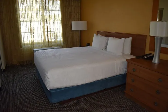 Carlsbad Suites - Image 1