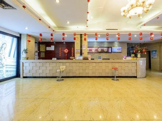 Green City Hotel - Image 1