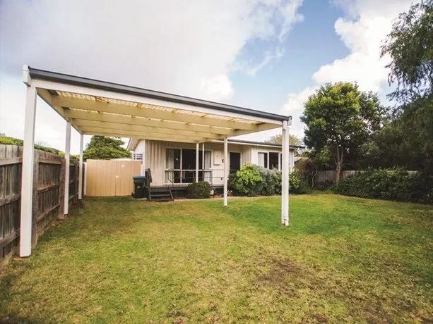 Ella Beach House - Image 1