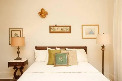Royal Guest House - Image 1