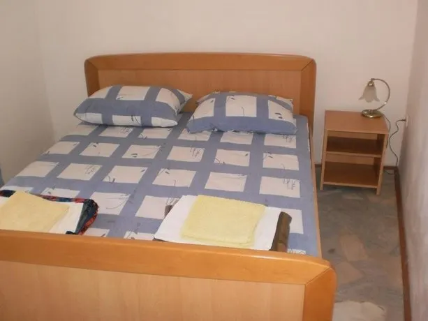 Opacak - Image 1