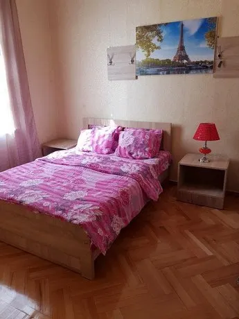 Hostel House N4 - Image 1