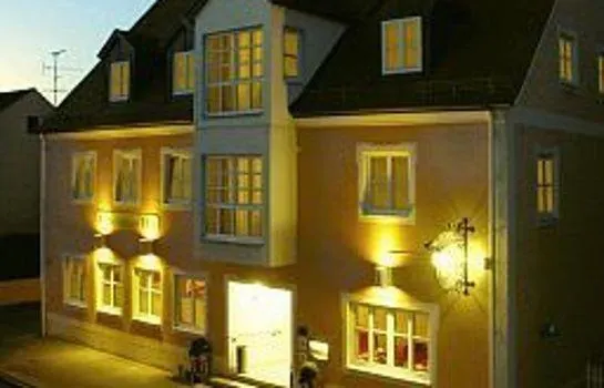 Manchinger Hof - Image 1