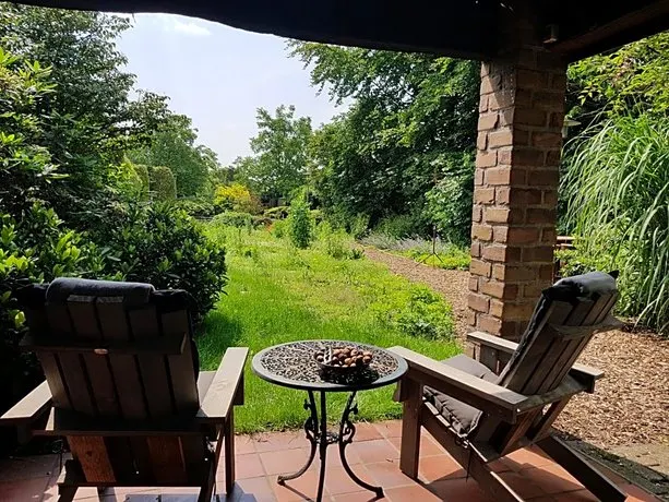 B&B Oostrik - Image 1