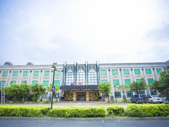 Wangdong Holiday Hotel - Image 1