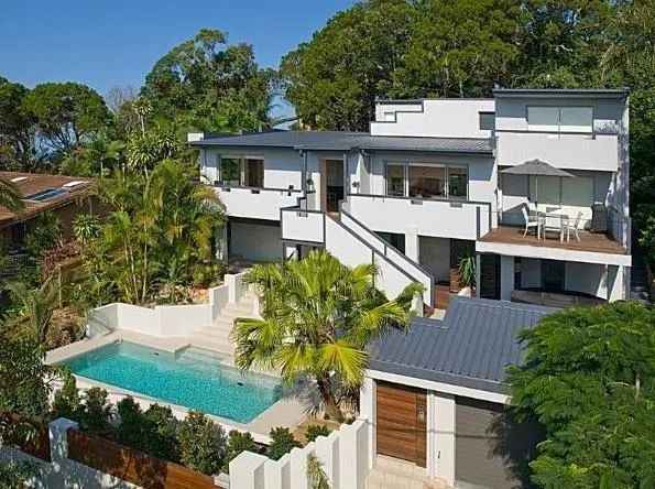 Peregian Holiday House - Image 1