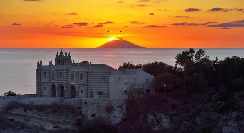 La Casa dell'Olmo - Image 1