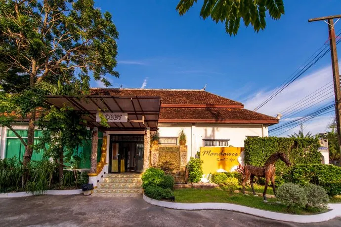 Mandawee Pool Villas - Image 1
