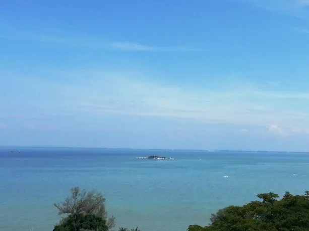 HZ Vacation Home - Image 1