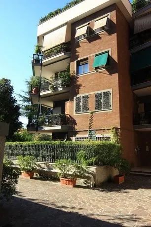 B&B Viale Dei Colli Portuensi 589 - Image 1