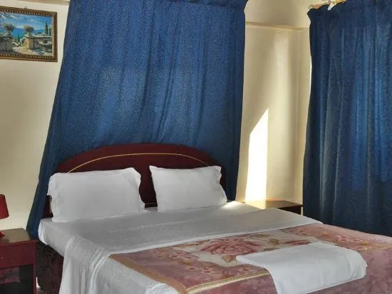 Al Uruba Hotel - Image 1