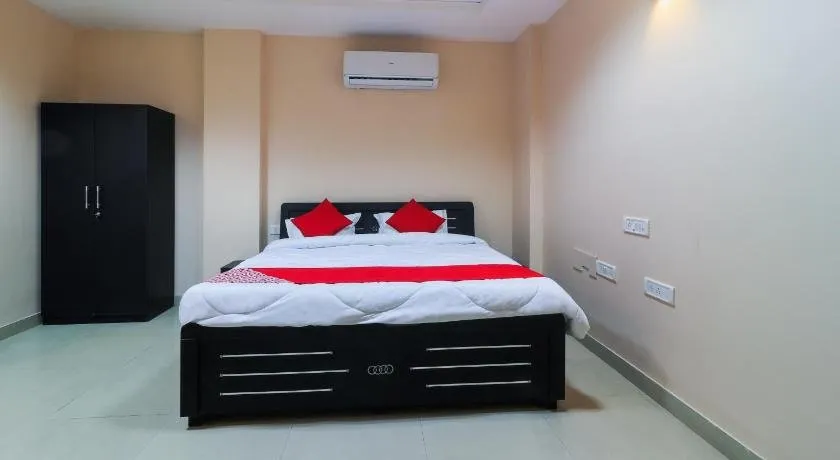 OYO 27659 Hotel focus elite - Image 1