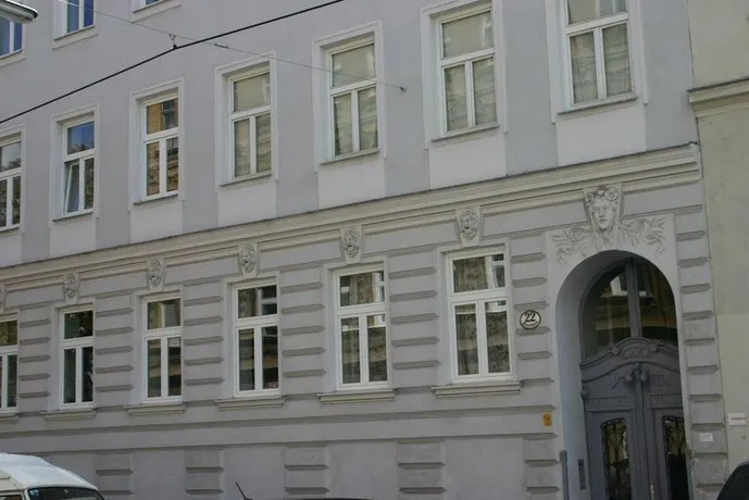 Einziehen und Wohlfühlen - Image 1