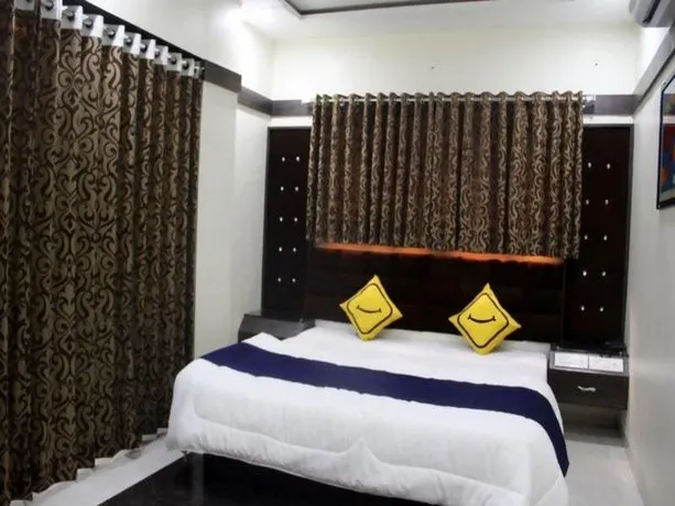 Vista Rooms At Kanchan Bagh - Image 1