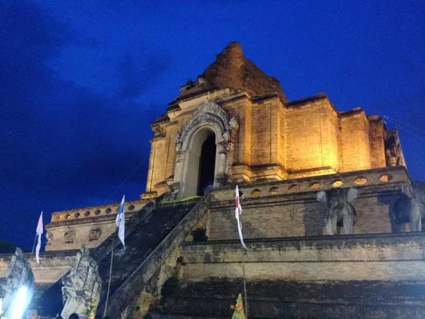 Chiang Mai's Breeze - Image 1