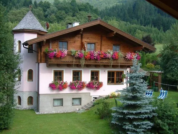Haus Carina - Image 1