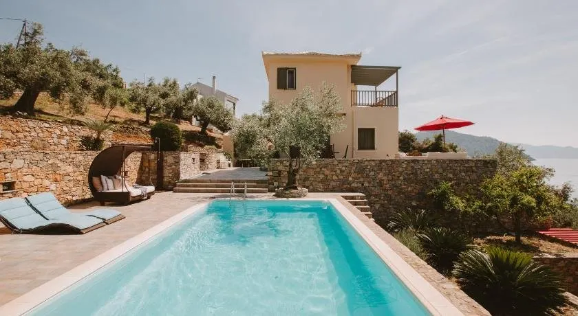 Ammos Beach Villa - Image 1