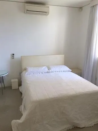 Casa Ponta Verde - Image 1
