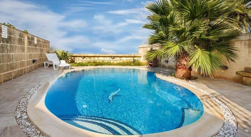 Il-Palma Holiday Farmhouse with Sunny Private Pool in Island of Gozo - Image 1