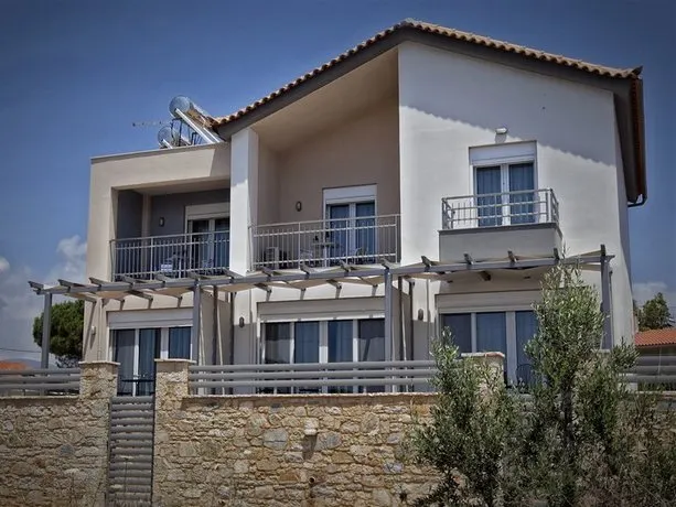 Nefeli Houses - Image 1
