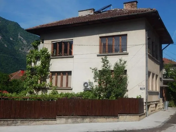 Natali Apartment - Image 1