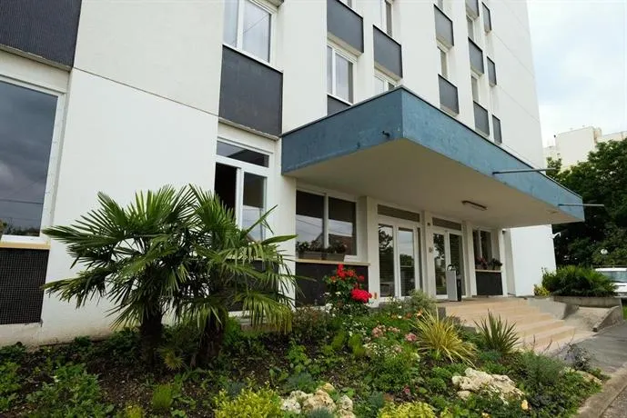 Relais De Chelles - Image 1