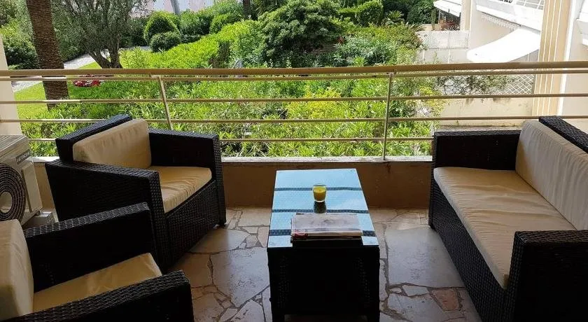 Welcoming Apartment with parking - Croisette - Image 1