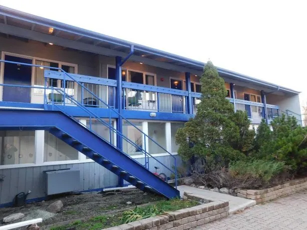 The Lakeview Inn - Image 1