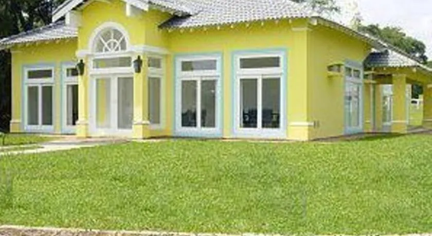 Pitangueiras Hotel - Image 1