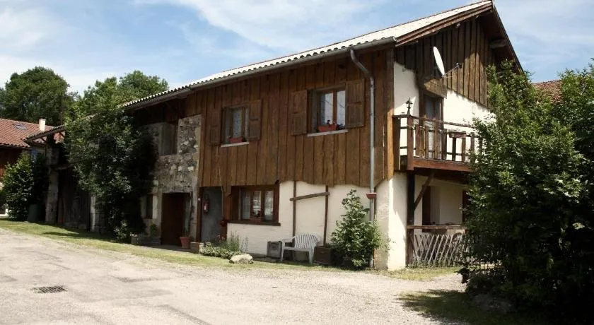 Les Vieilles Etables - Image 1