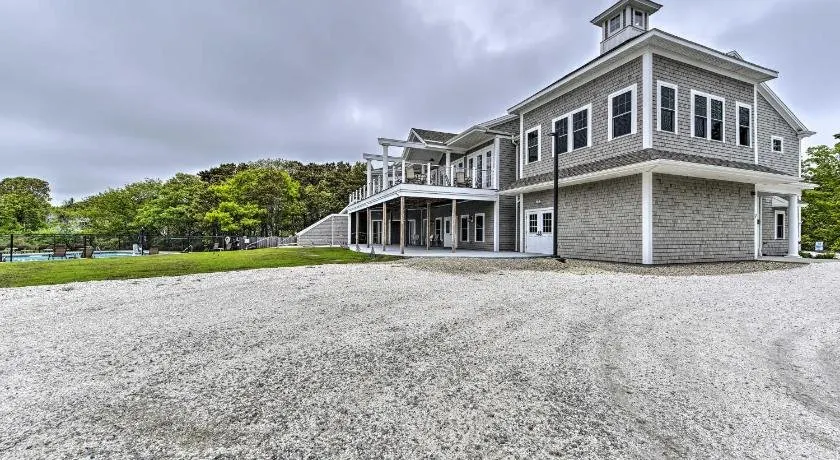 Charming East Falmouth Home Walk to Private Beach - Image 1