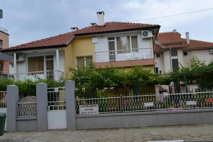 Guest House Tangra - Image 1