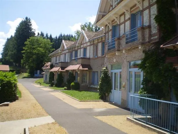 Le Domaine des Plaines - Image 1