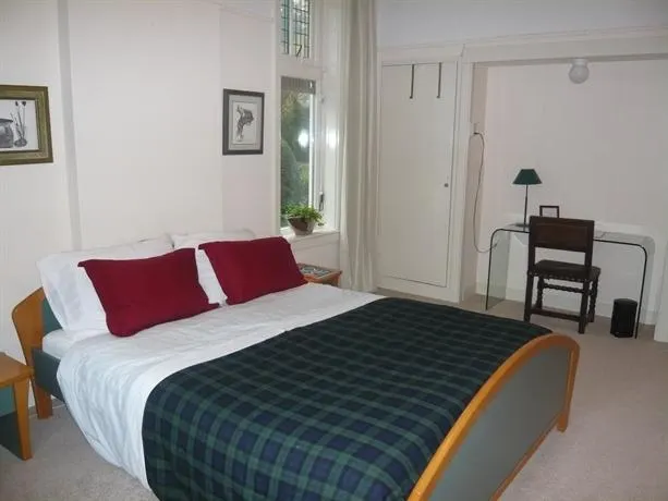 HilversHome Bed & Breakfast - Image 1
