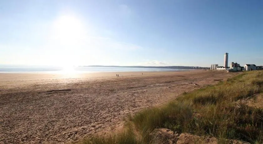 Beach Walk, SA1, by Stay South Wales - Free WiFi & Parking - Close to the beach & city - Image 1