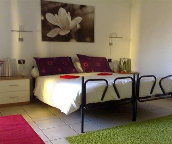 B&B Happy - Image 1