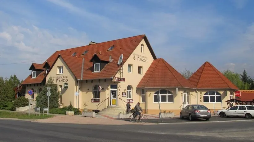 Anker Étterem és Panzió - Image 1