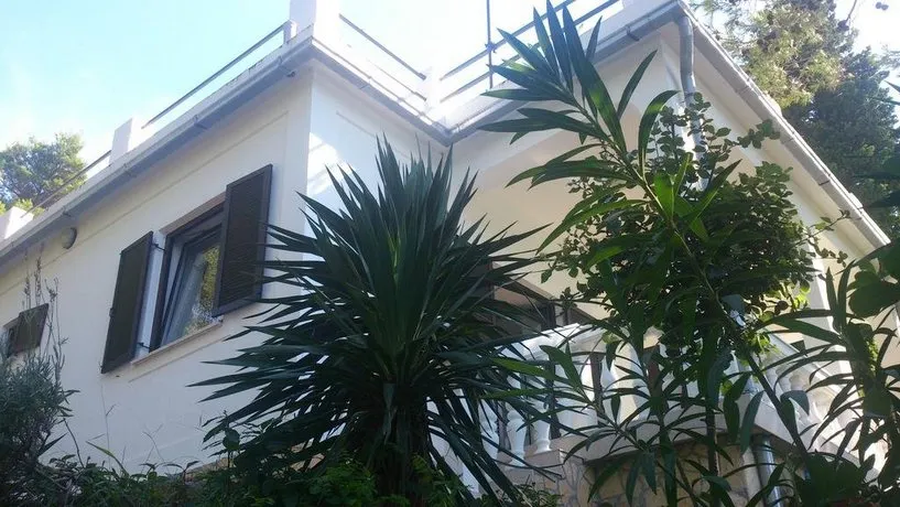 Rab House - Image 1