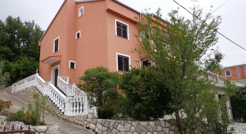 Apartment with terrace & barbecue - Image 1