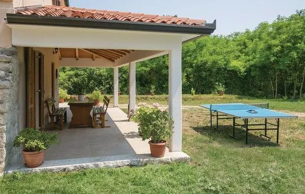House Polje - Image 1