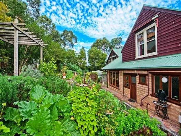 Curdie River Retreat - Image 1