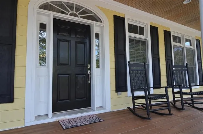 176 Memolo 4 Br Home By Redawning - Image 1