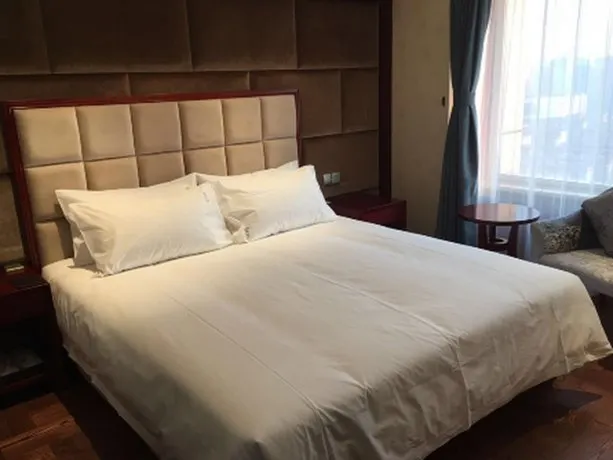 Shenyang Suisse Place Hotel Residence - Image 1