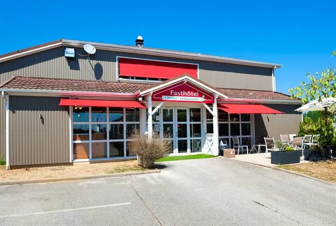 Fasthotel Macon Nord - Image 1