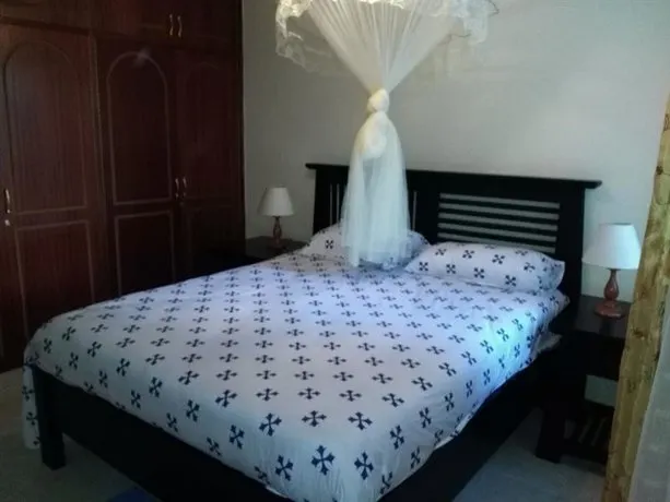 Lovely 1 Bedroom Apartment - Image 1
