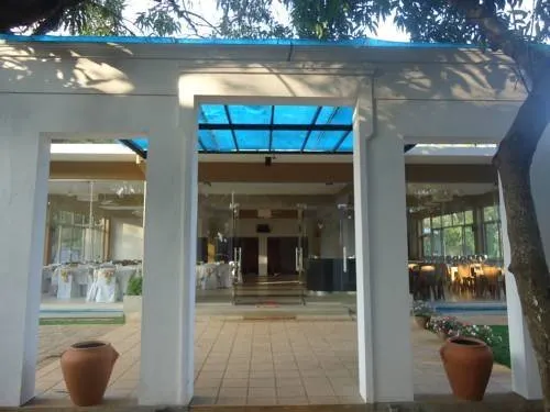 The Golden Park Hotel - Image 1
