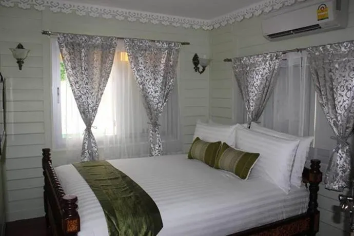 W Home Bangkok - Image 1