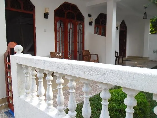 Praba Guesthouse - Image 1