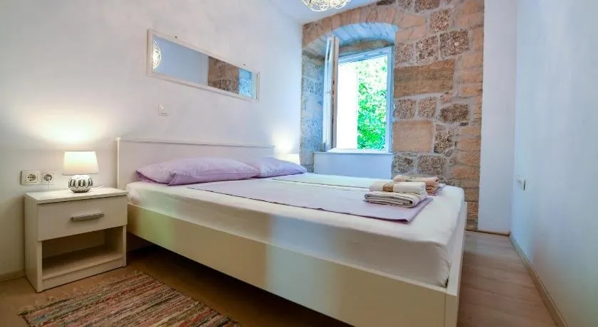 Mila Apartment - Image 1