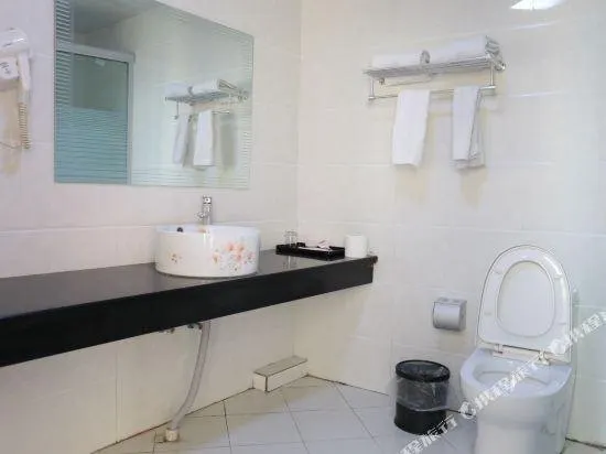 Jingangwan Hotel - Image 1